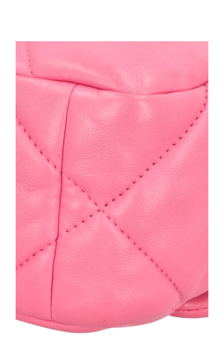 CHANEL 19 Small Bag Pink