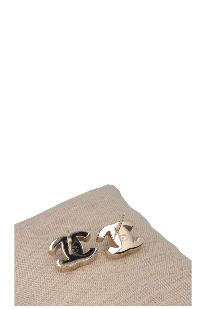 Boucles d'oreilles CHANEL CC Lock Champagne Or