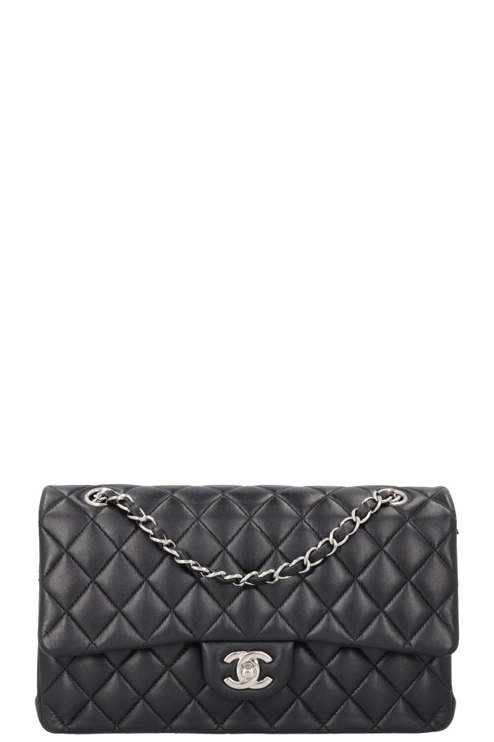 CHANEL Classic Medium Double Flap Black