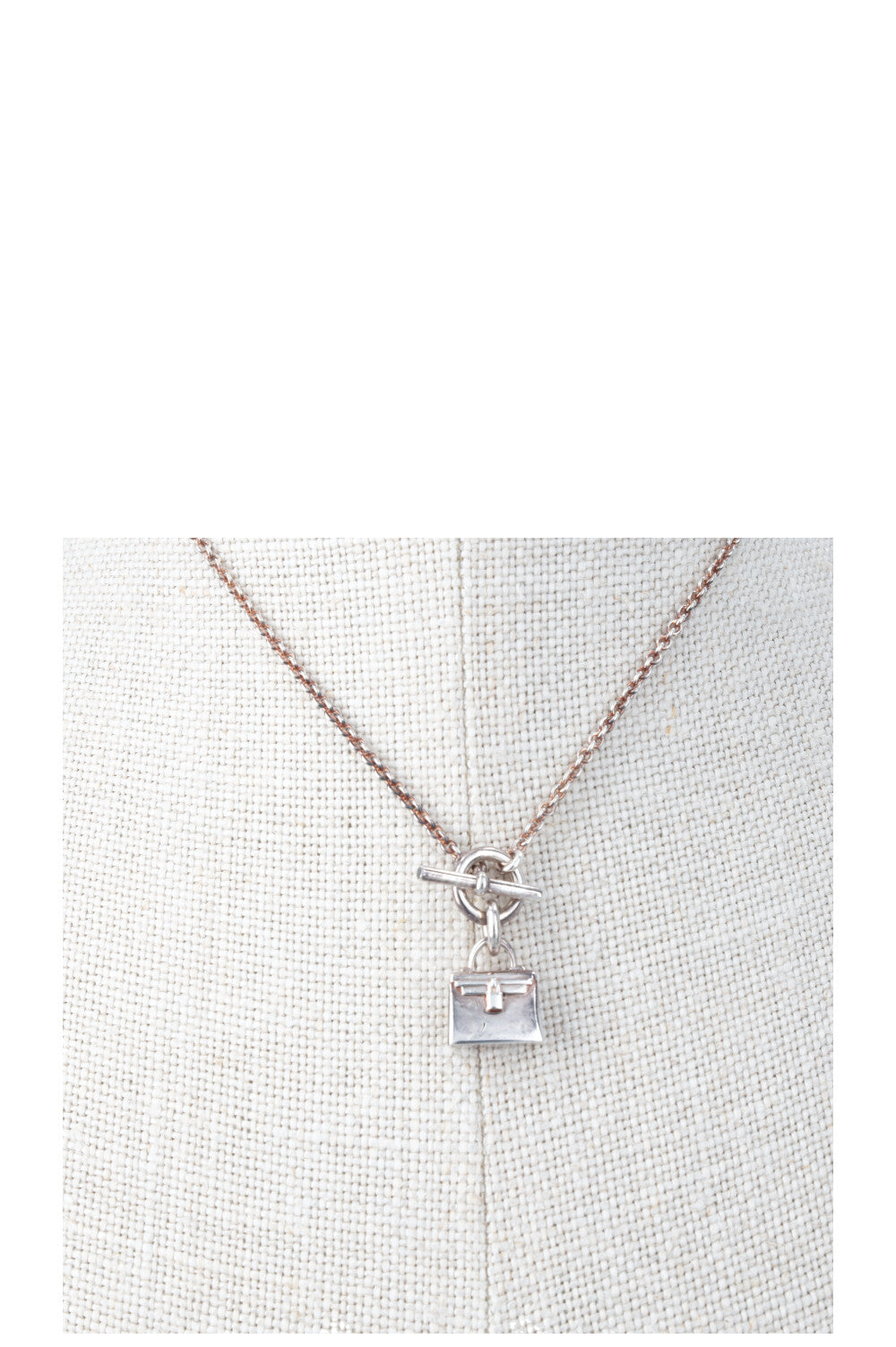 HERMÈS Amulette Kelly Necklace Silver