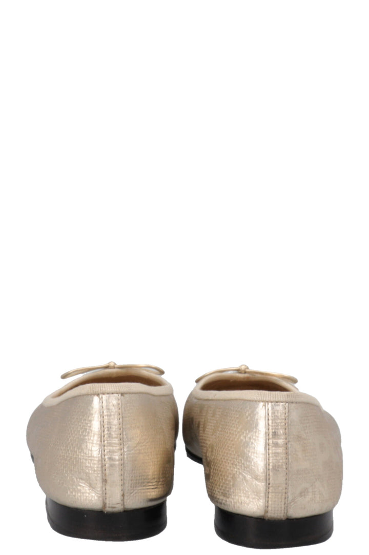 Ballerines CHANEL CC dorées