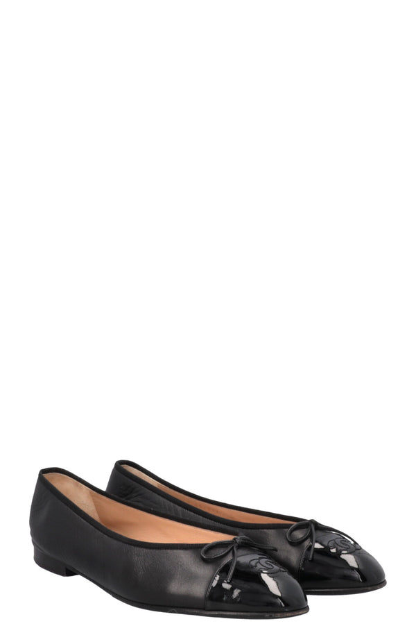 CHANEL Classic CC Ballet Flats Patent Black