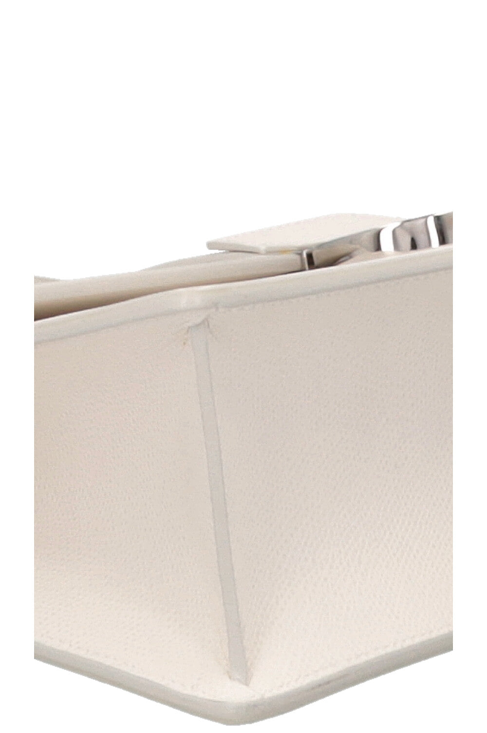 CHRISTIAN DIOR Montaigne 30 Crossbody Bag Graind Leather White