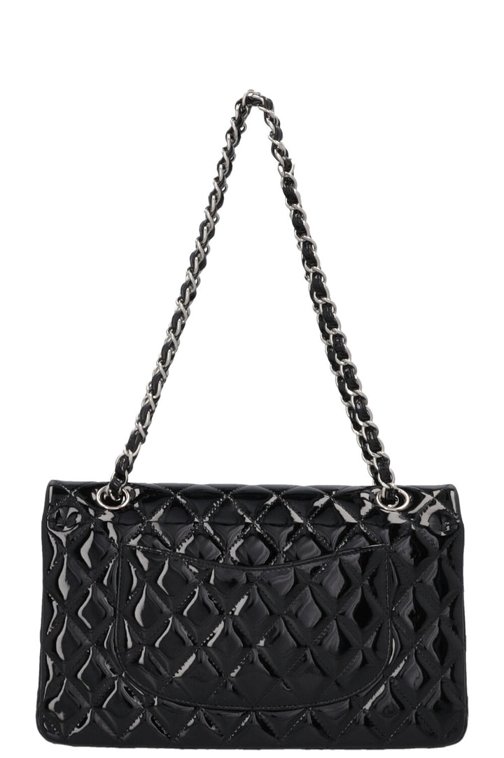 Sac CHANEL moyen à double rabat en cuir verni noir