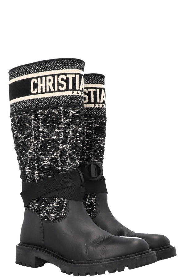 Bottes CHRISTIAN DIOR D-Major en tweed Cannage noir et blanc
