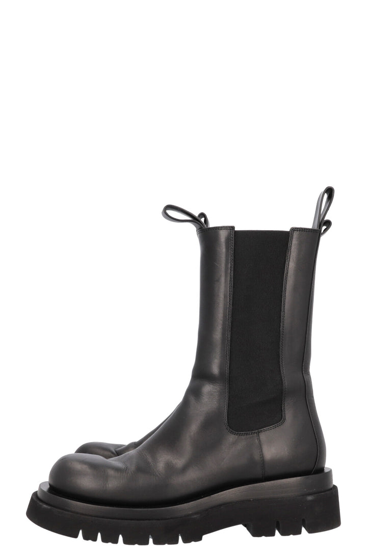 BOTTEGA VENETA Lug Chelsea Boots Black