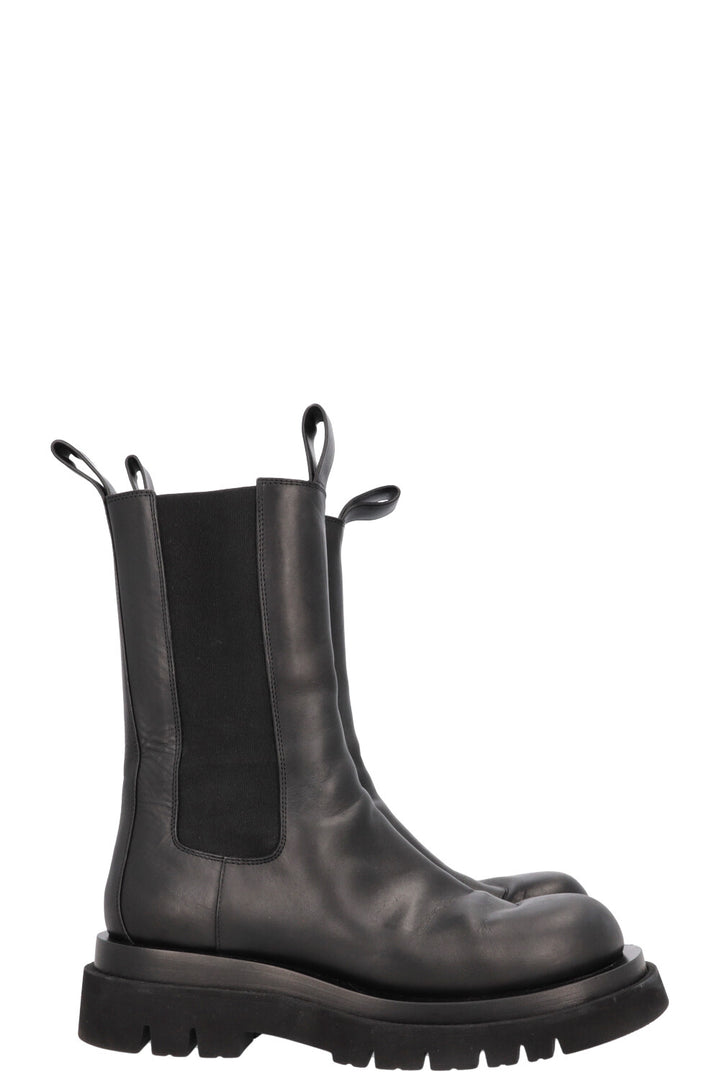 BOTTEGA VENETA Lug Chelsea Boots Black