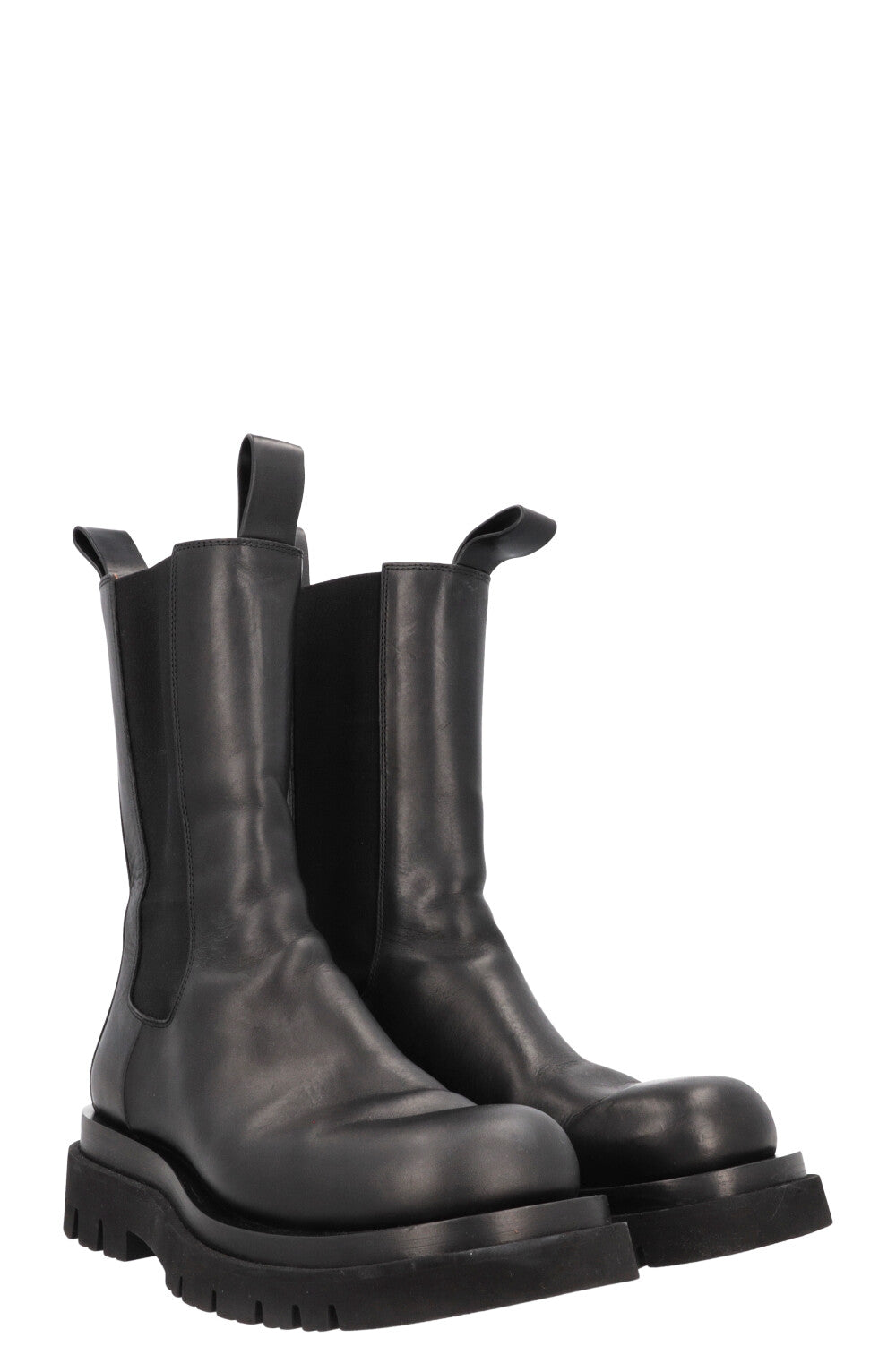BOTTEGA VENETA Lug Chelsea Boots Black