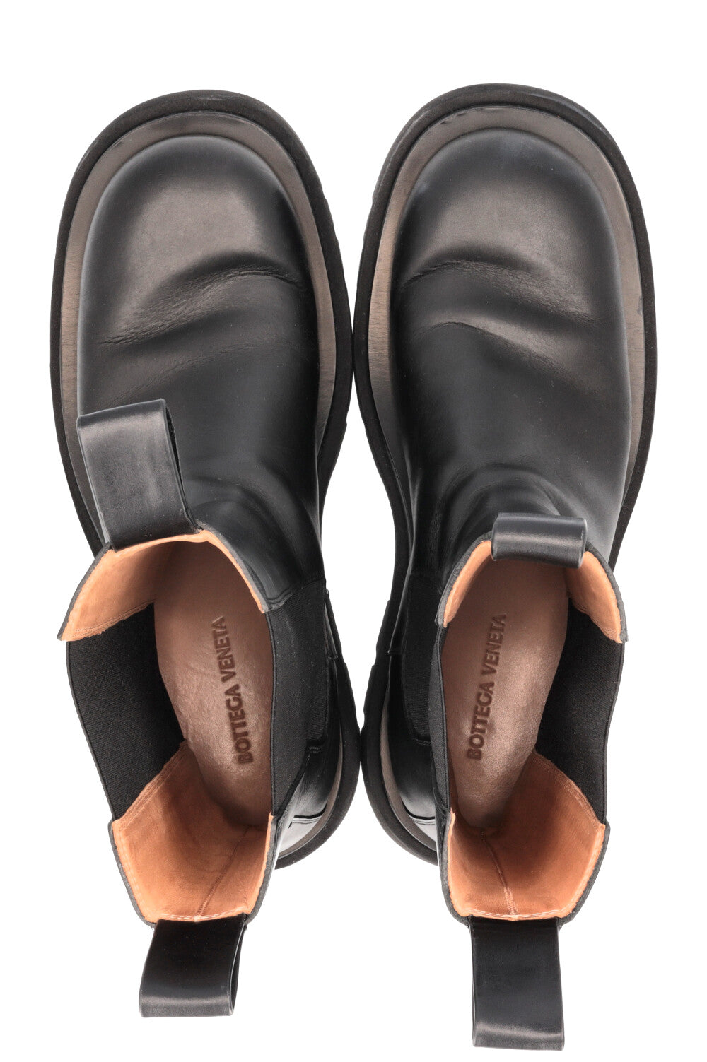 BOTTEGA VENETA Lug Chelsea Boots Black – REAWAKE
