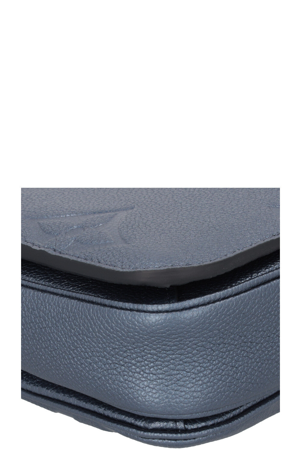 LOUIS VUITTON Pochette Métis Empreinte Blue Metallic