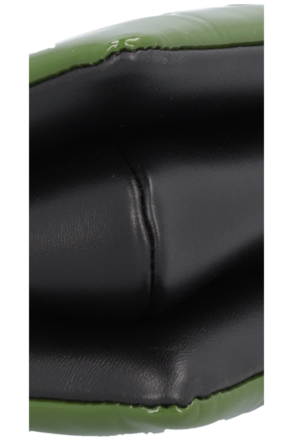 LOUIS VUITTON Coussin PM Vernis Green