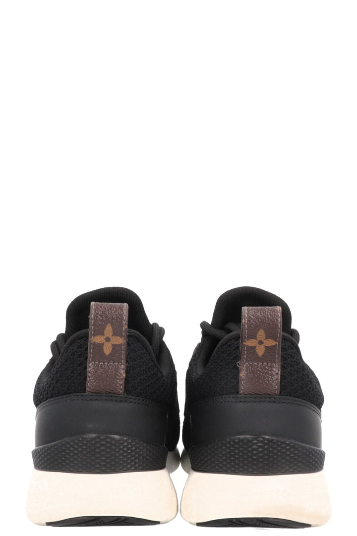 LOUIS VUITTON Sneaker Black MNG