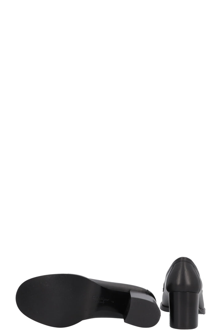 SALVATORE FERRAGAMO Gancini Heels Black