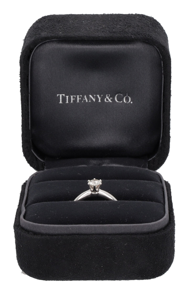 TIFFANY & CO. Solitaire Ring Platin Diamond