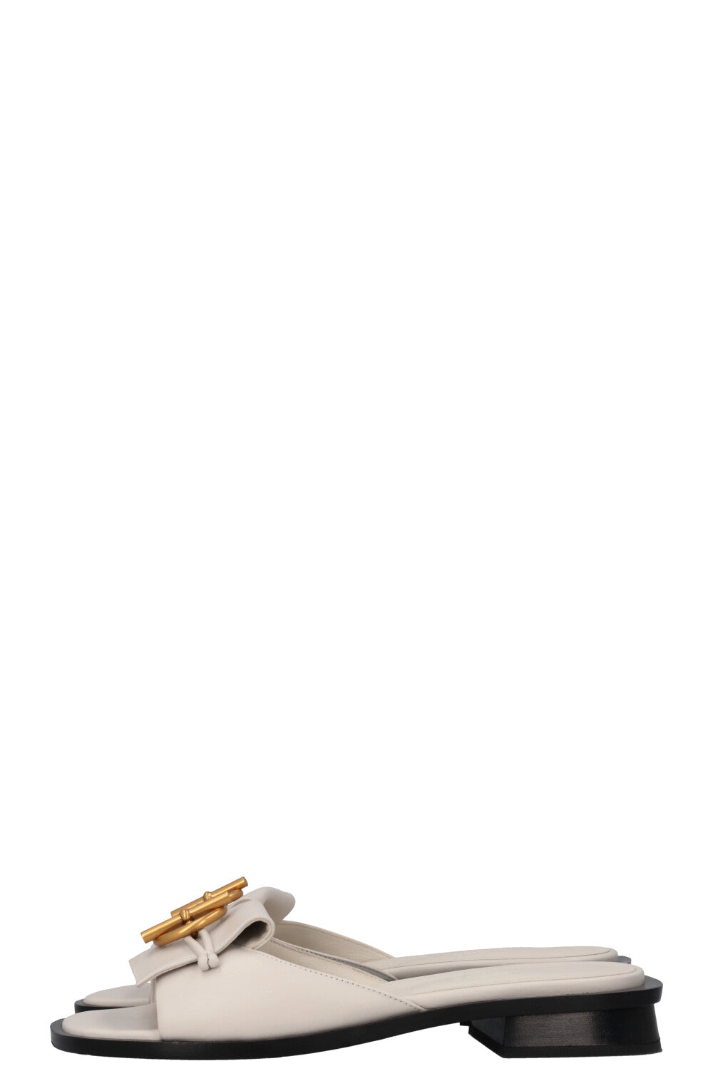 HERMÈS Isle Flats Leather Ivory