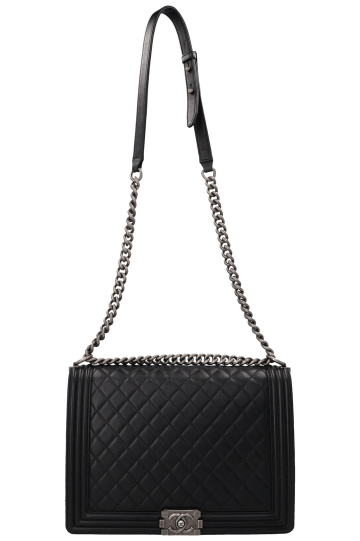 CHANEL Boy Bag Large Black