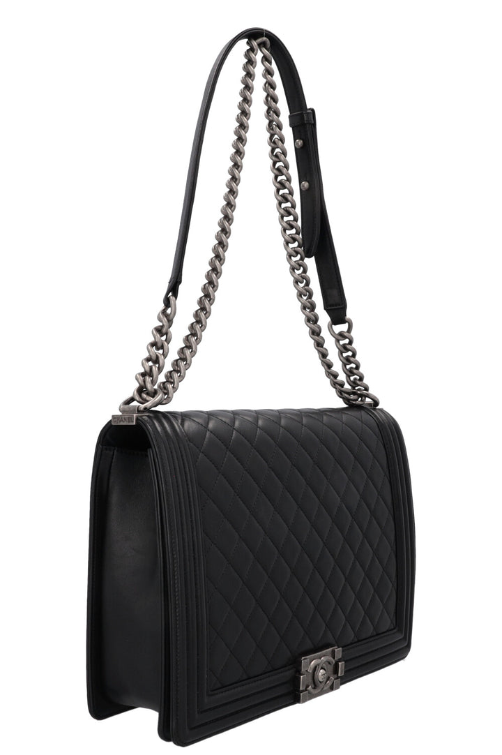 CHANEL Boy Bag Large Black