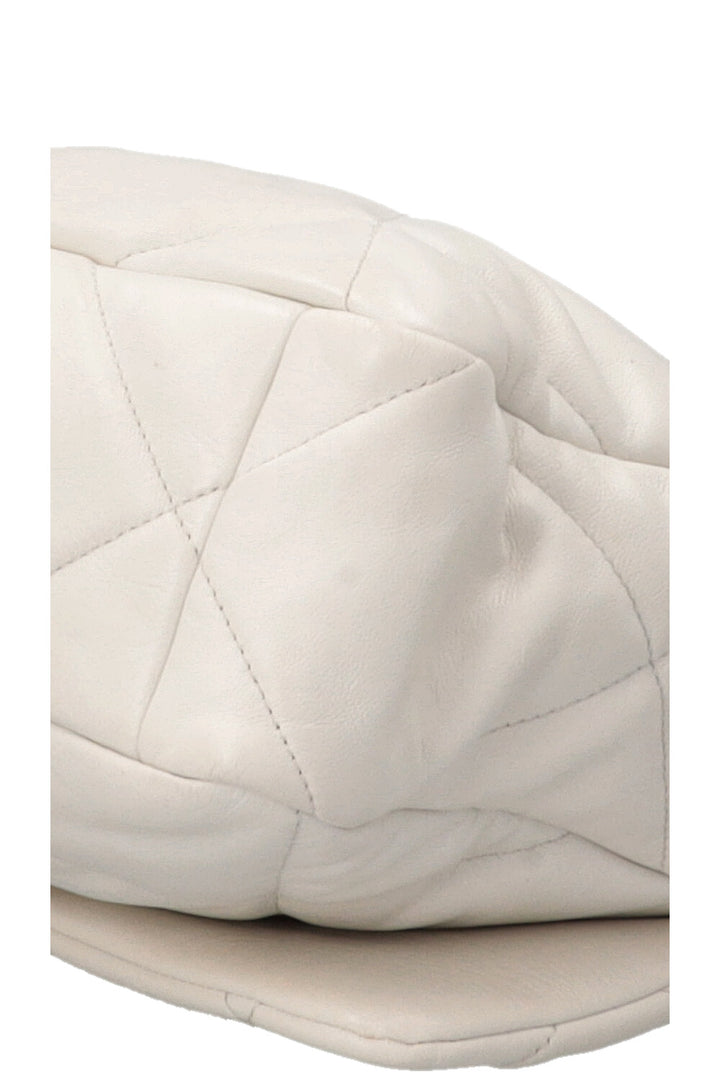 CHANEL 19 Large White