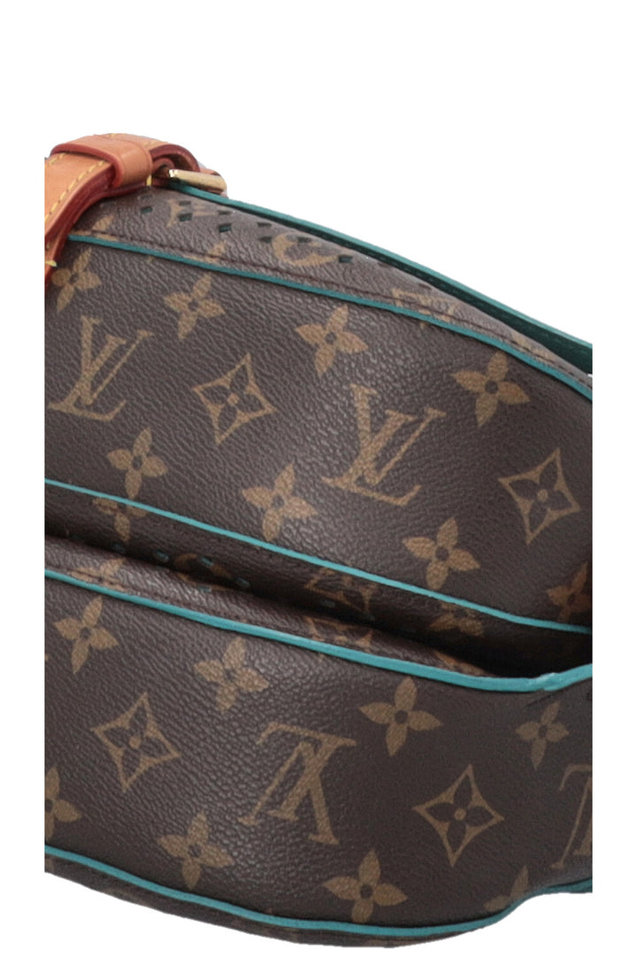 Sac bandoulière LOUIS VUITTON Saumur 30 perforé en toile MNG