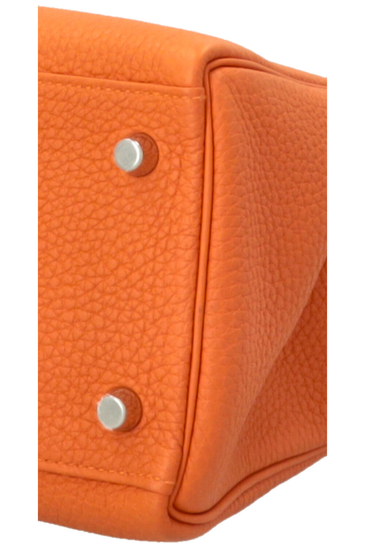 HERMÈS Kelly 28 Retourne Clemence Orange
