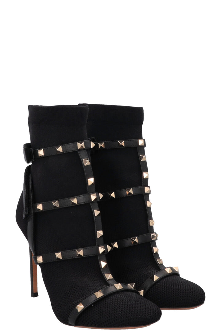 VALENTINO Rockstud Ankle Boots Black