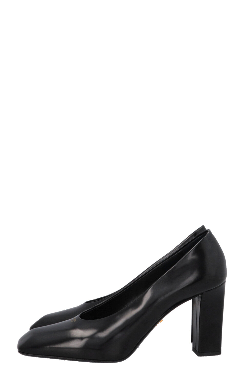Escarpins noirs à bout carré et logo PRADA