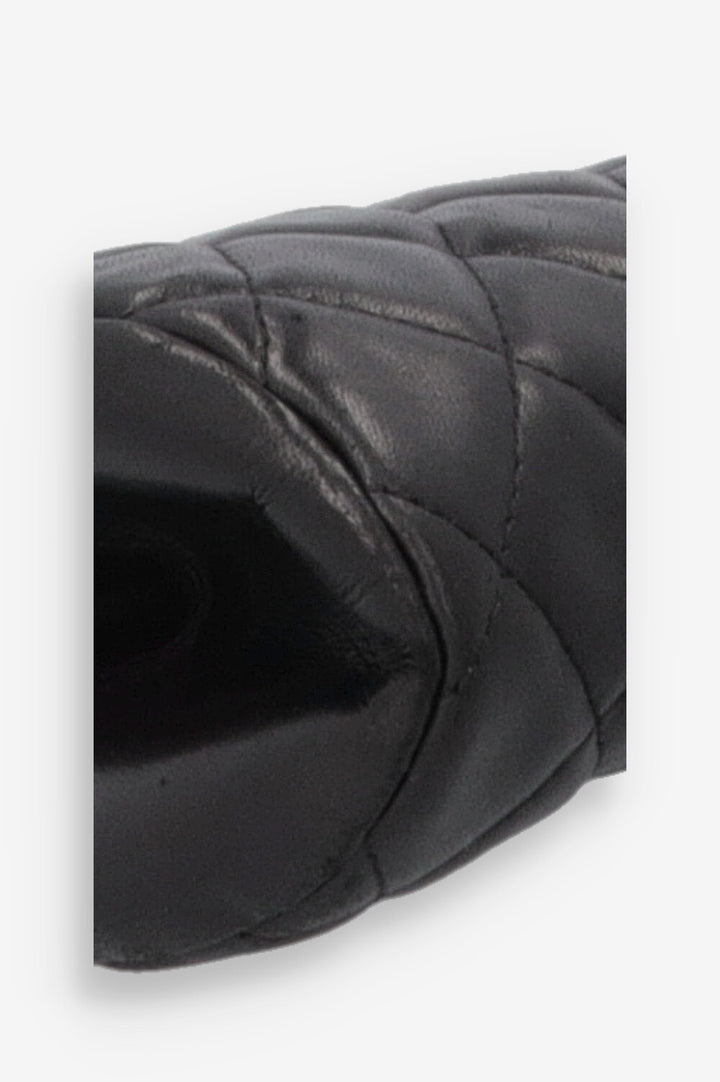 Chanel Clutch Schwarz Gr 30