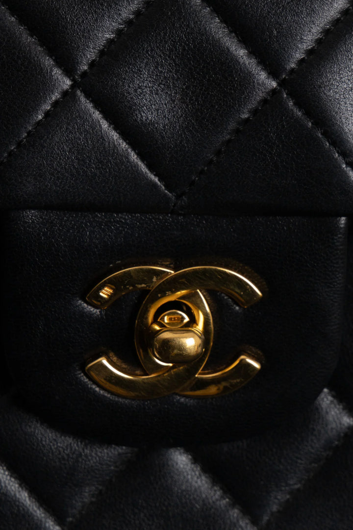 Chanel Vintage Double Flap Petit Cuir Noir