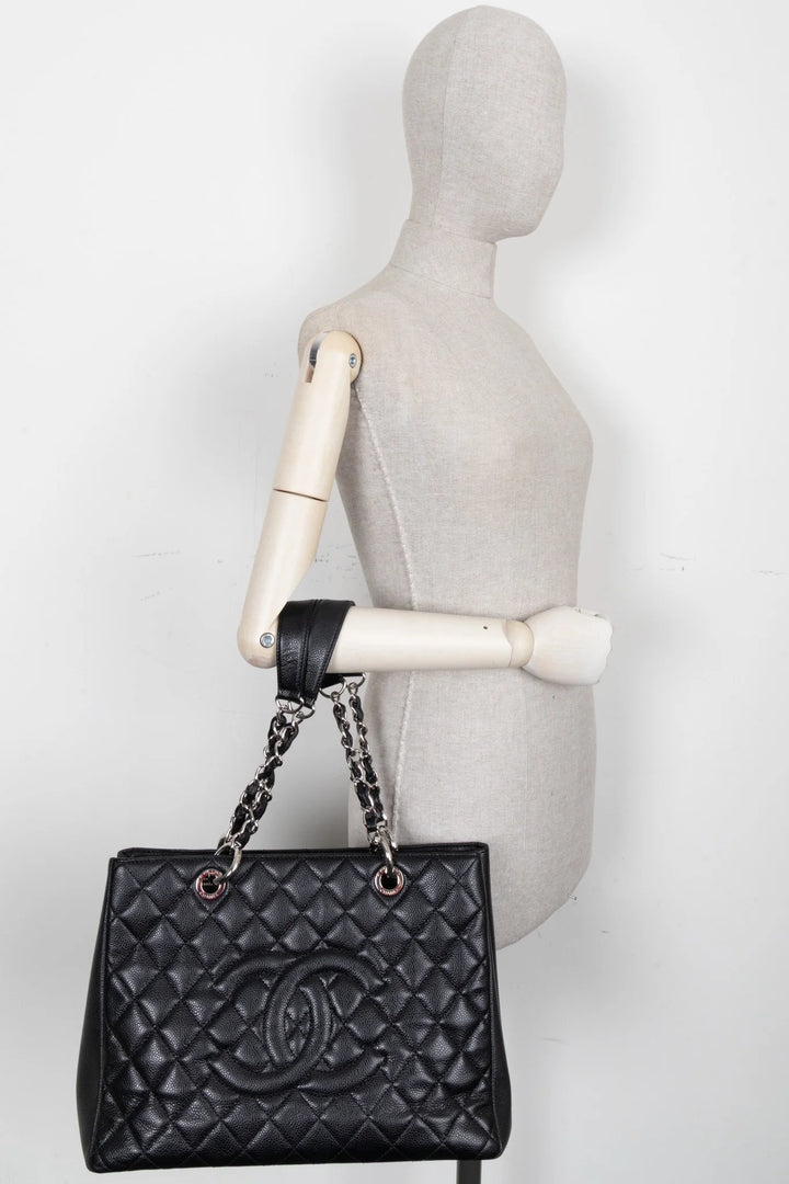 CHANEL GST Caviar noir