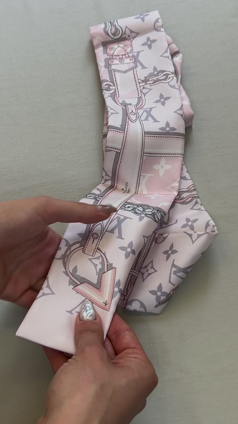 LOUIS VUITTON Bandeau Pink