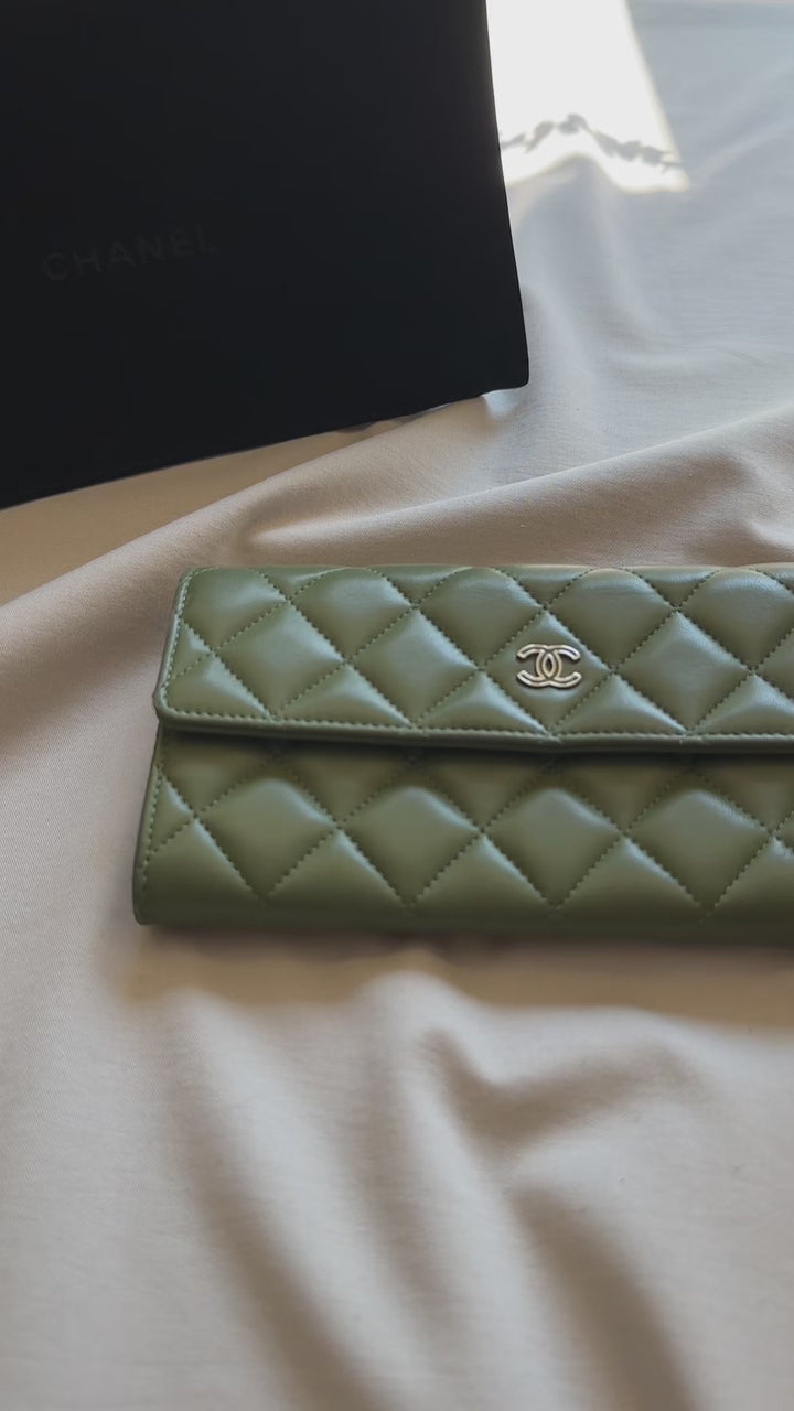 CHANEL Long Wallet Leather Green