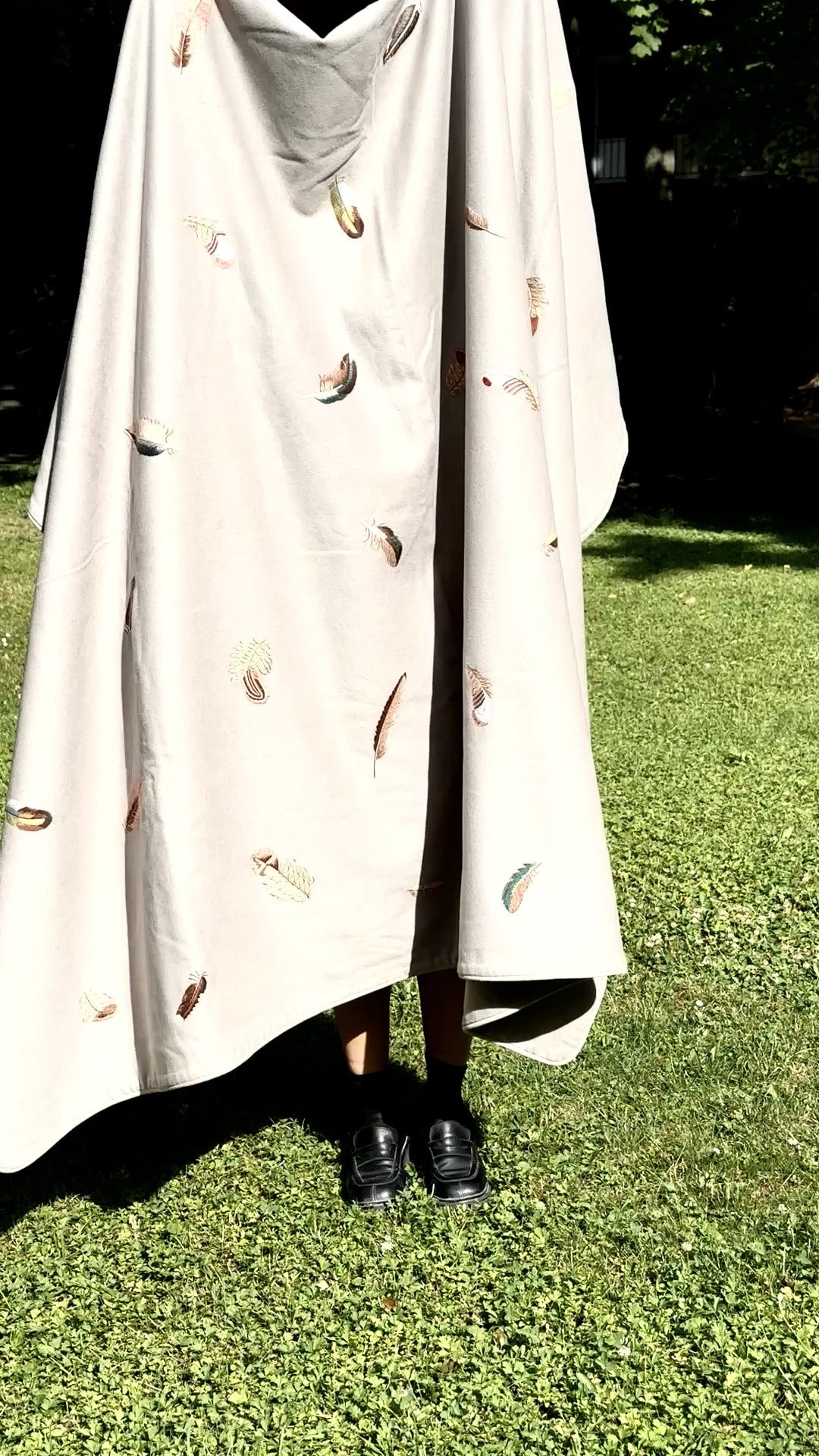HERMÈS Blanket Feather Grey