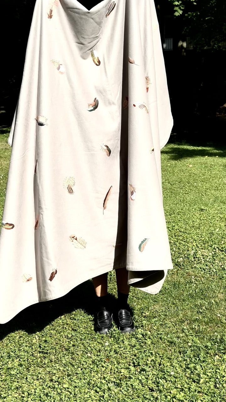 HERMÈS Blanket Feather Grey