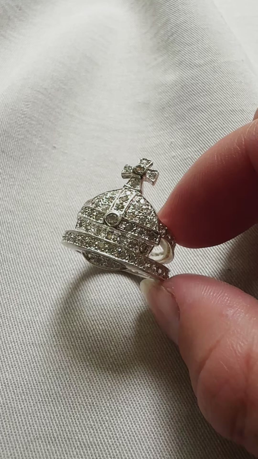 VIVIENNE WESTWOOD Chapel Ring Silver