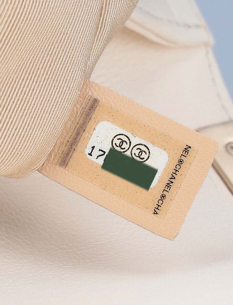 CHANEL Medium Boy Bag Ivory