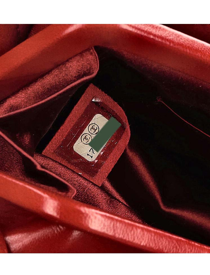 CHANEL Clutch Quilted Red
