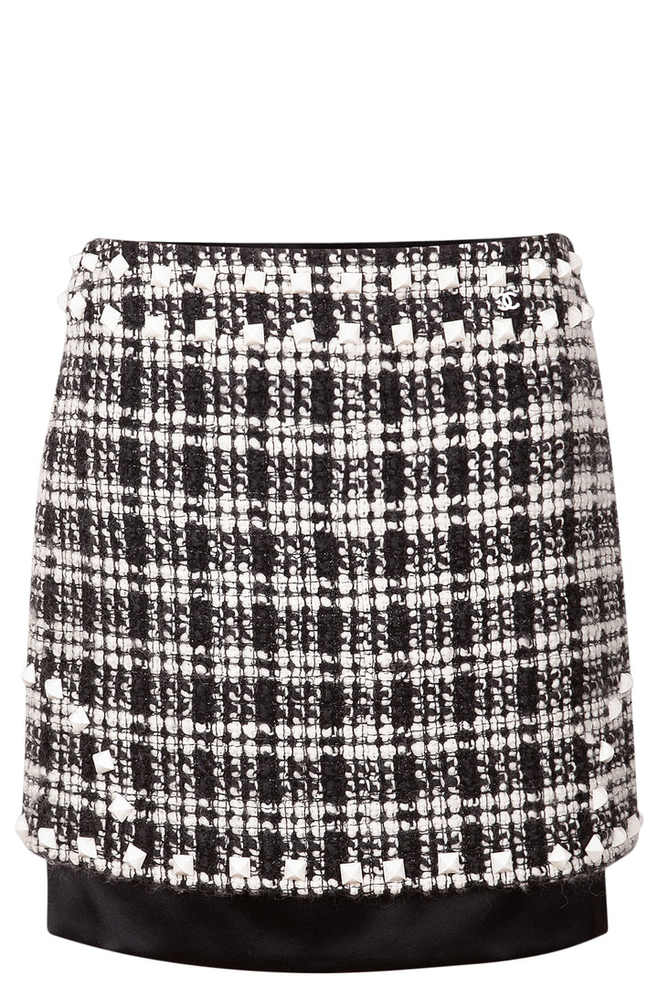 CHANEL deux pièces clous blancs noirs 03A