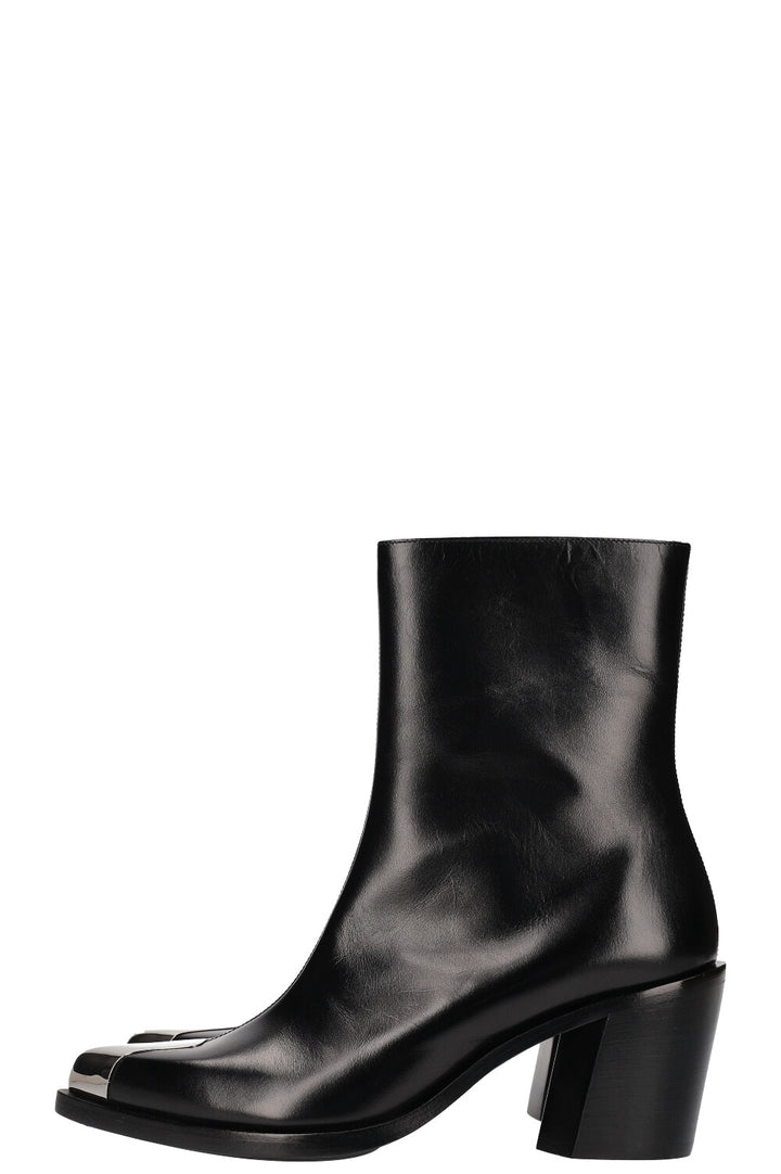 ALEXANDER MCQUEEN Punk Boots