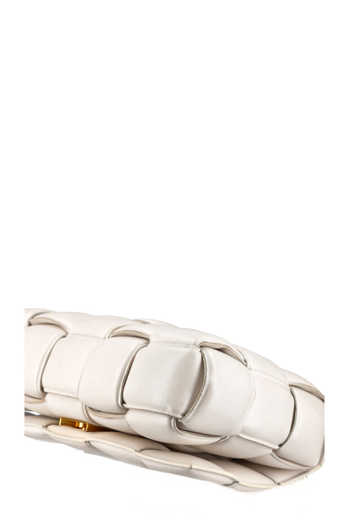 BOTTEGA VENETA Chain Casette Bag White