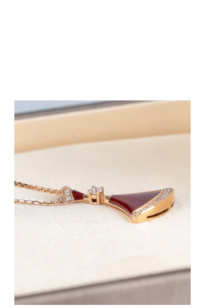 BULGARI Diva's Dream Necklace Karneol