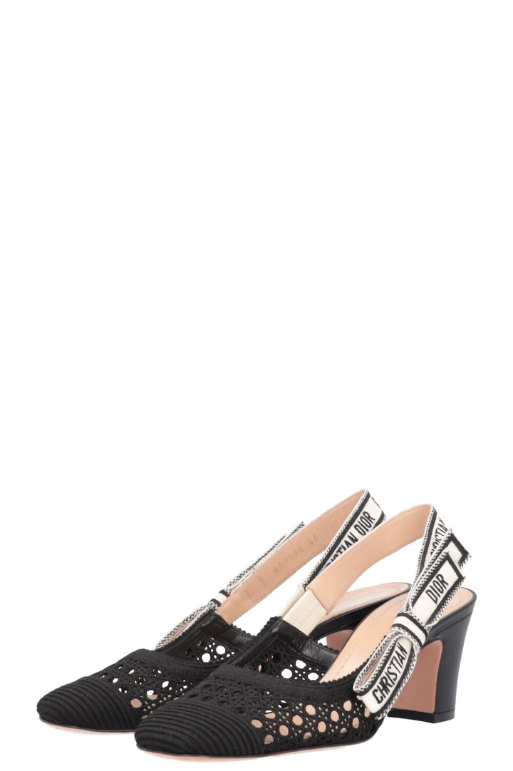 CHRISTIAN DIOR Lace Pumps