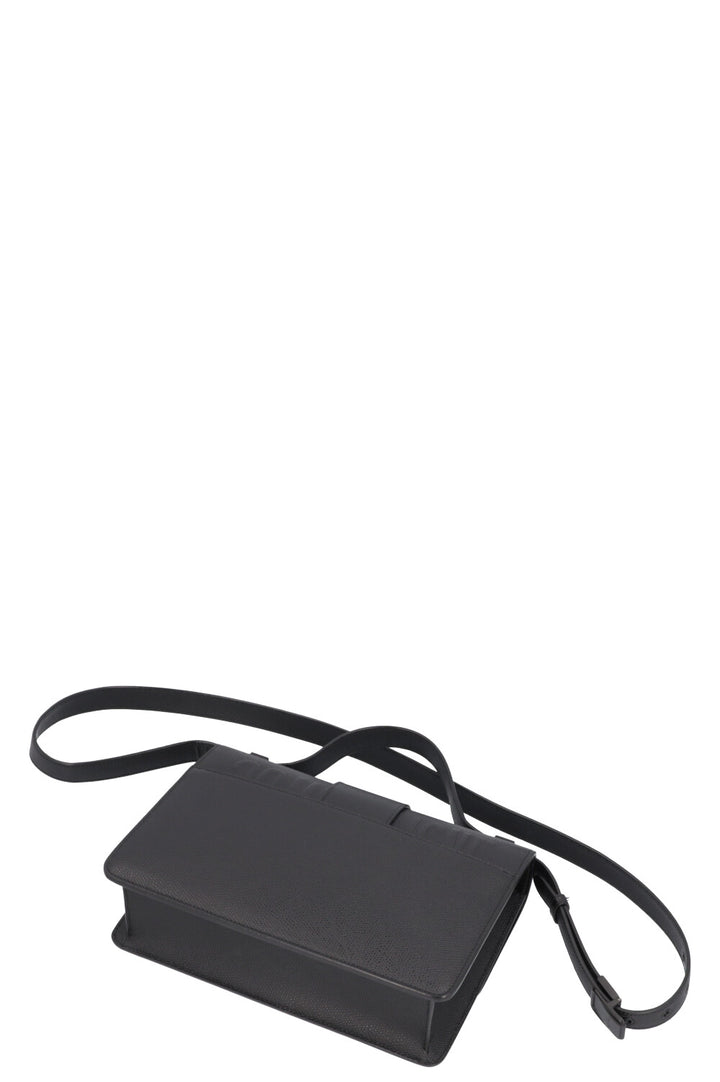CHRISTIAN DIOR 30 Montaigne bag