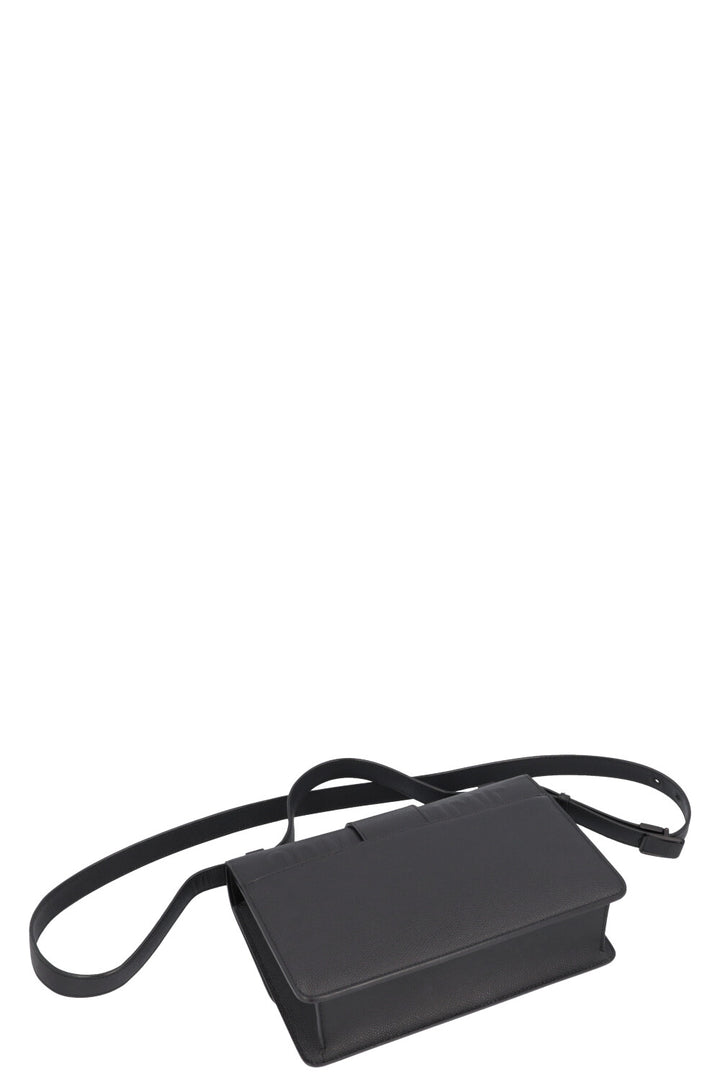 CHRISTIAN DIOR 30 Montaigne bag
