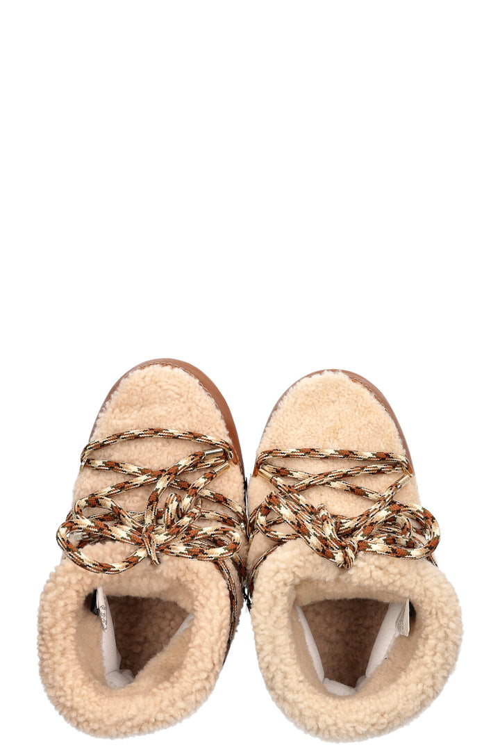 CHLOÉ x MOON BOOTS Bottines en peau lainée Beige