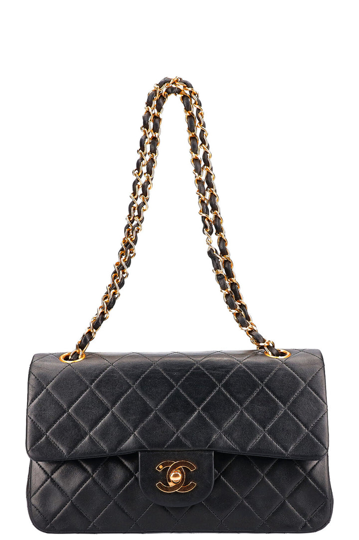 CHANEL Vintage Double Flap Bag Small Black