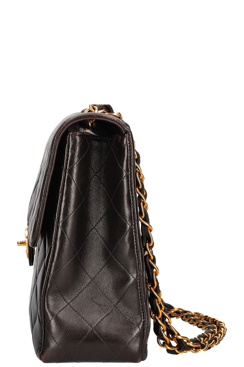 CHANEL Vintage Jumbo Single Flap Bag Black