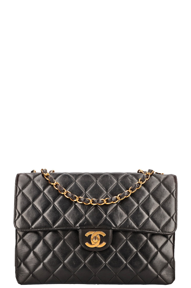 CHANEL Vintage Jumbo Single Flap Bag Black