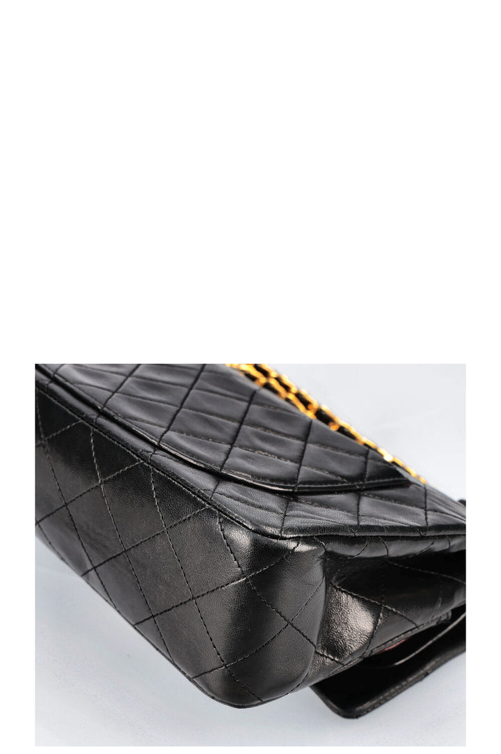 CHANEL Sac moyen à double rabat noir 1989