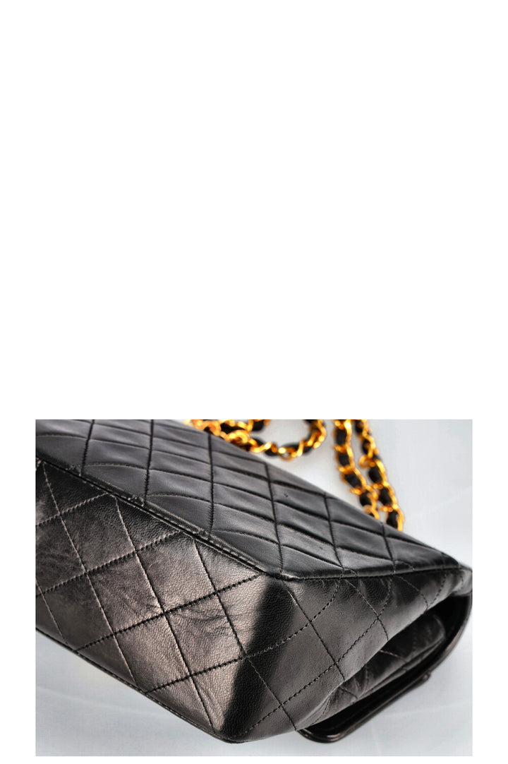 CHANEL Vintage Small Single Flap Bag Black