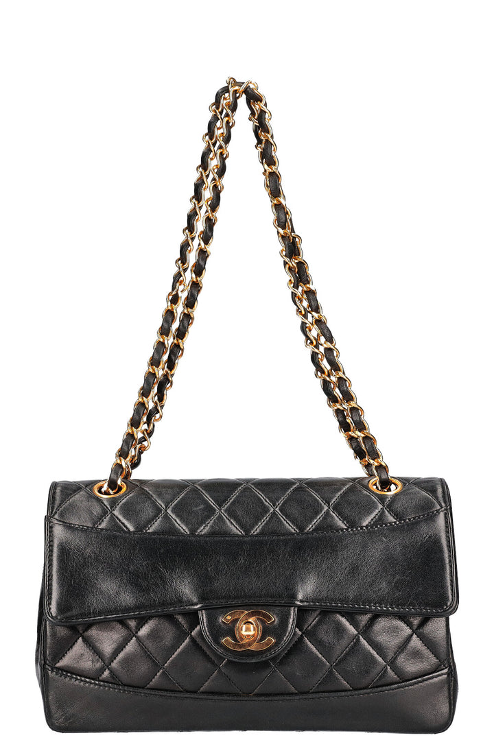 Chanel Vintage Small Single Flap Bag Black 